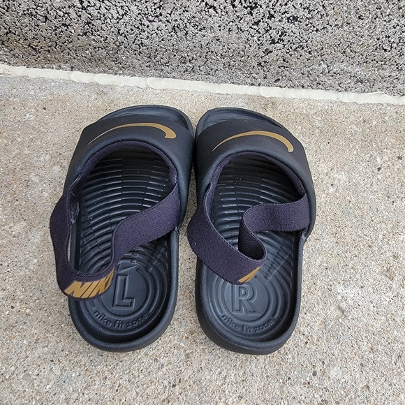 Nike Kawa Black Gold Toddler Slide Sandals 9C - Picture 8 of 11